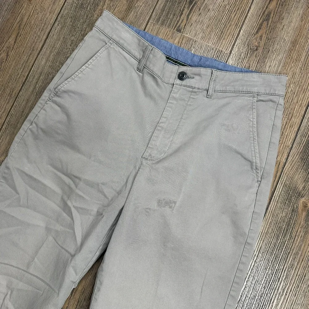 L.L. Bean Natural Fit Flat Front Khakis Chino Pants Men Size 30x31.5 Gray 503737